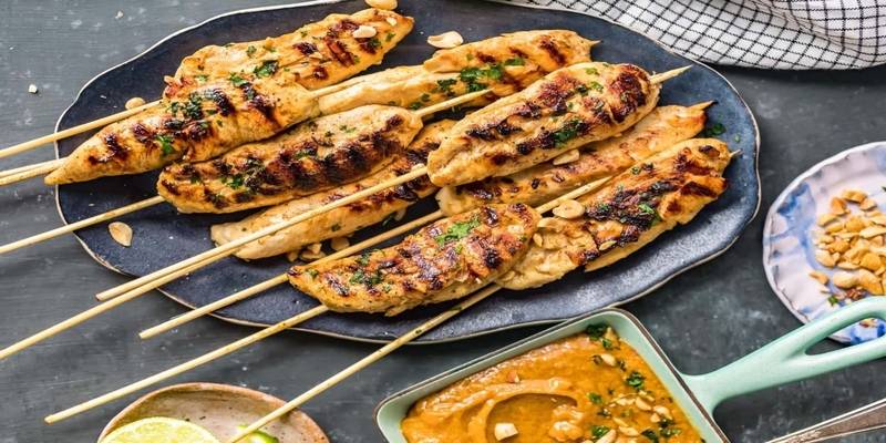 Chicken Satay with Peanut Sauce