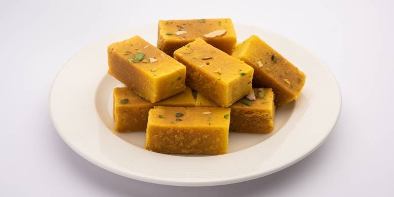 Besan Barfi (Mysore Pak)